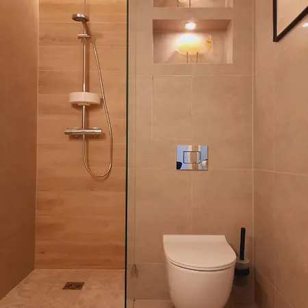 Port Mieszczanski Parking Gratis ヴロツワフ